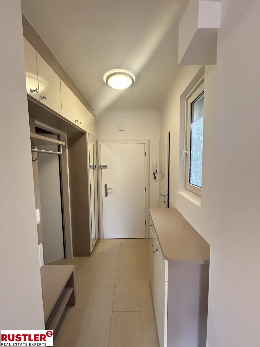 Moderne 2-Zimmer-Dachgeschosswohnung – Erstbezug nach hochwertiger Renovierung