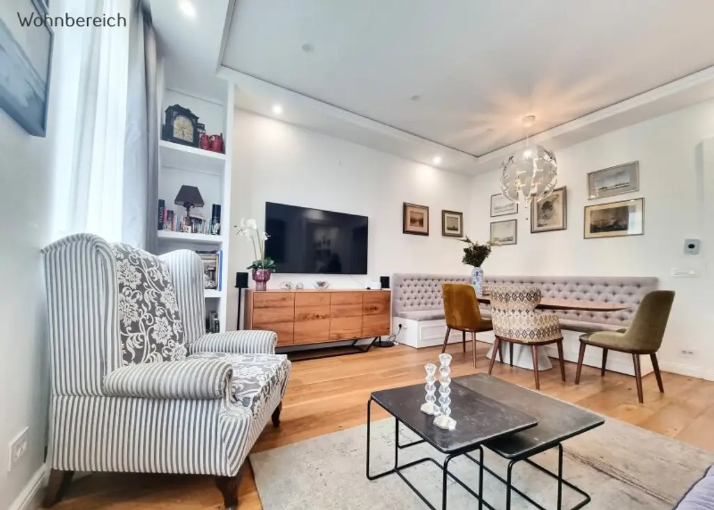 Elegante Altbau-Residenz mit vier Zimmern und separater Küche – Wohnen mit Charakter und zeitlosem Wiener Flair