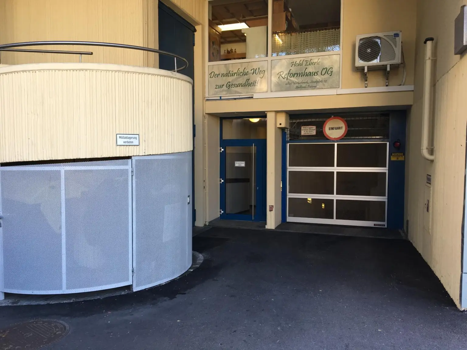 Tiefgaragenzufahrt 5