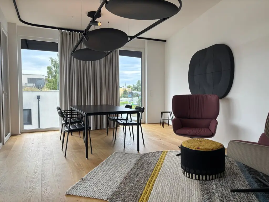 Hochwertige Designer-Wohnung mit großer Terrasse