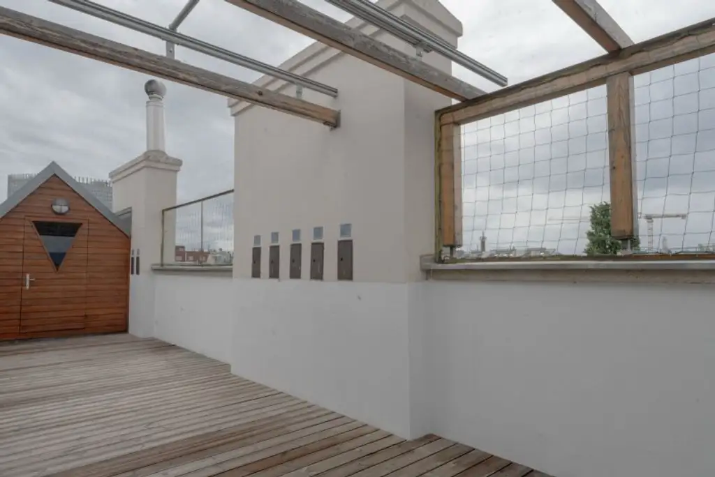 Großzügige Dachgeschoßwohnung in begehrten Wohnlage nahe dem Belvedere