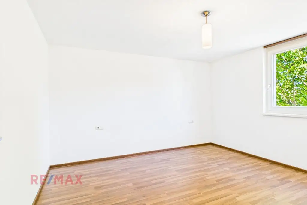 Ruhig gelegene Dachgeschosswohnung mit hochwertiger Ausstattung nahe Stadtzentrum