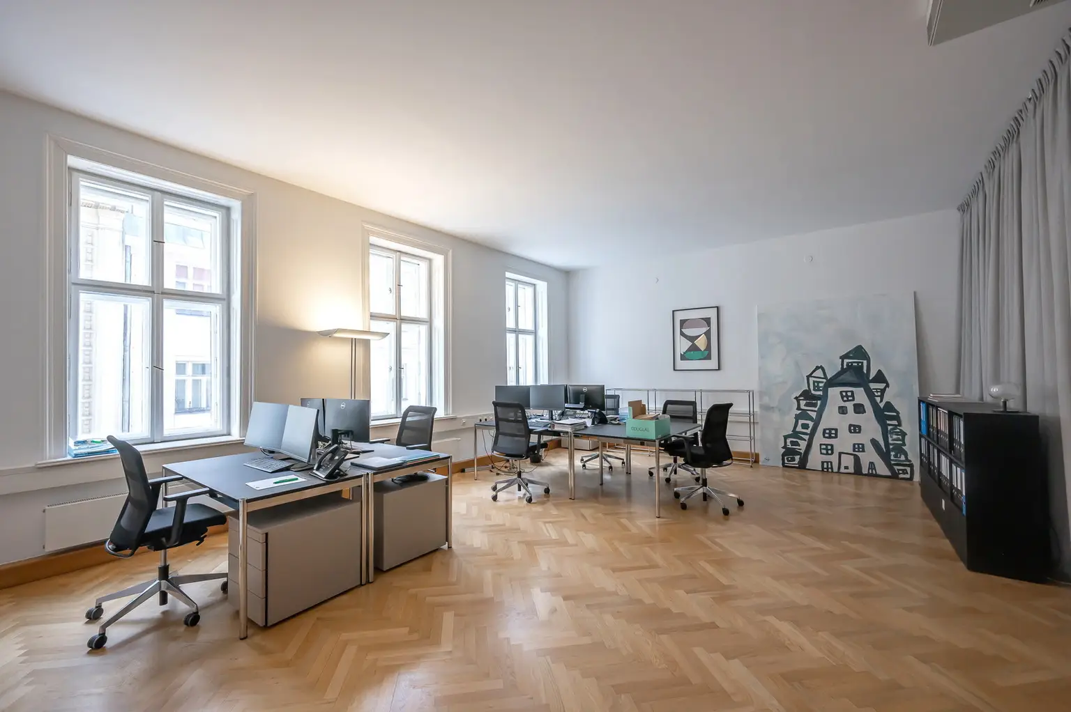Modernes, voll ausgestattetes Büro zur Untermiete – zentral & flexibel
