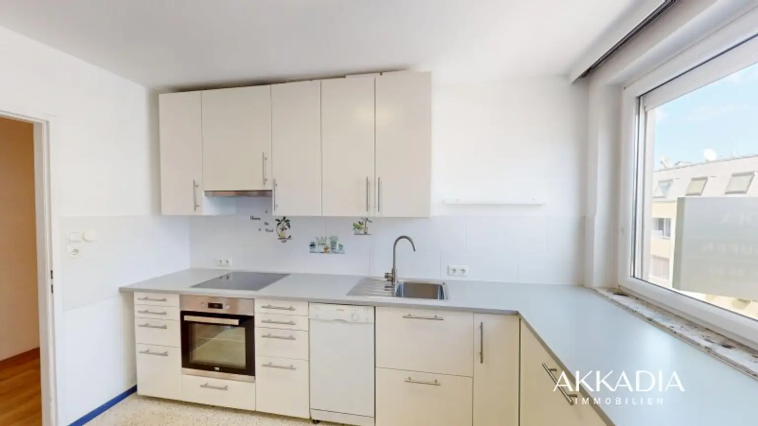Gepflegte Neubauwohnung mit Loggia