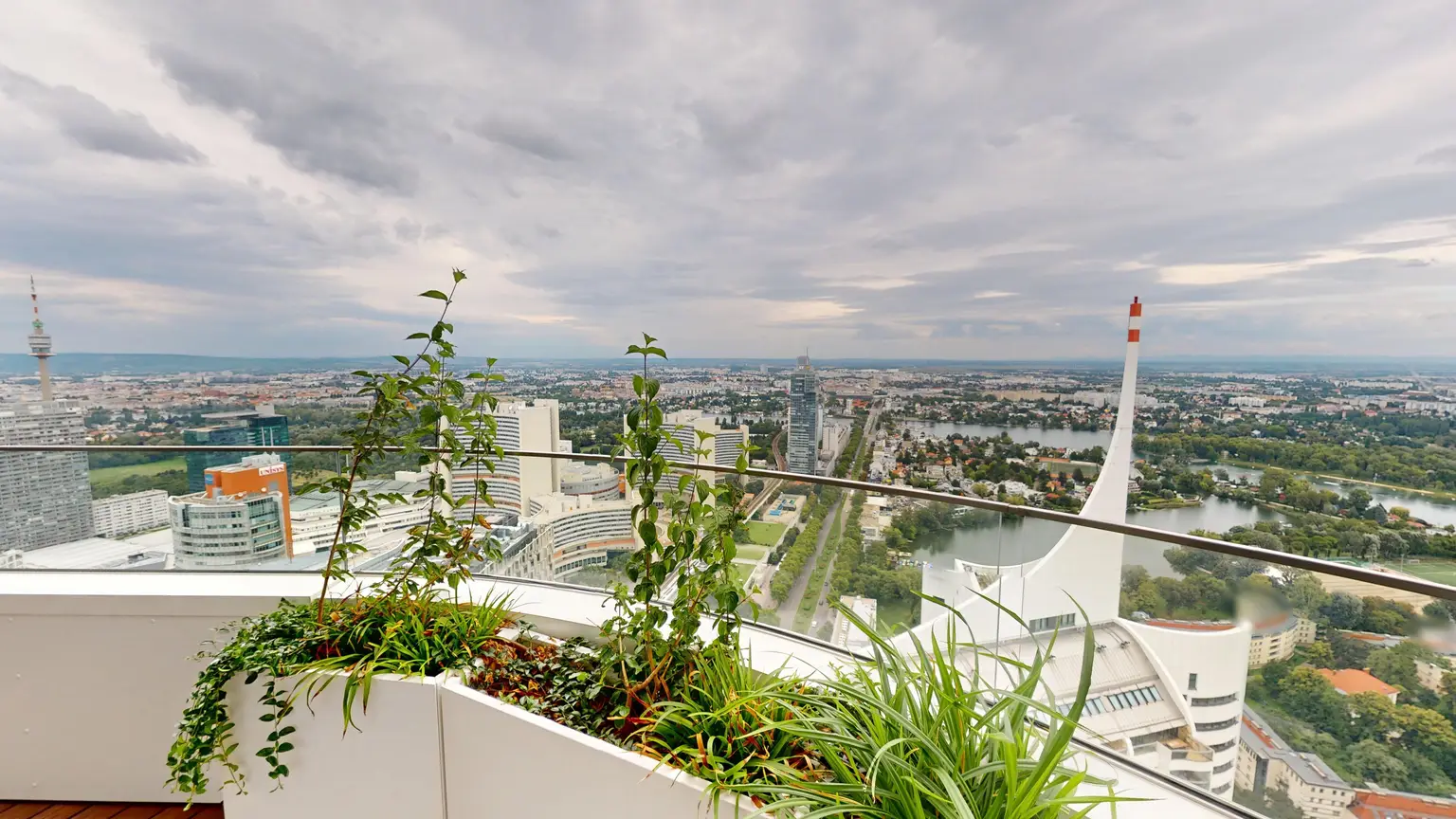 Danube Flats I Wohnen bei der Uno City