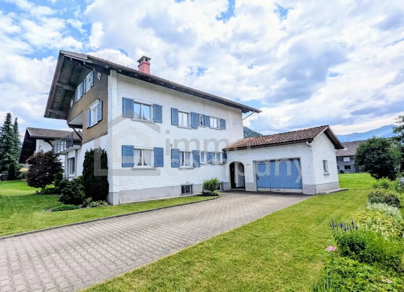 Traumhaftes Haus in Hittisau: 250 m² Wfl., Garten, Balkon & Garage für € 650.000,- !