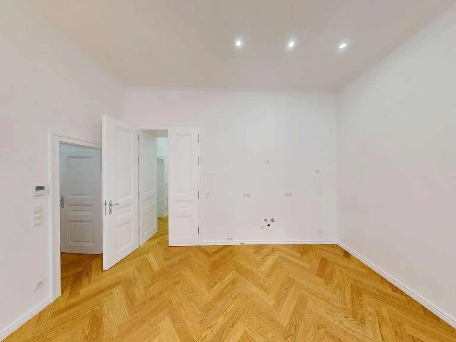 Erstbezug in Neubau Living - 
sanierte 4-Zimmer-Altbauwohnung