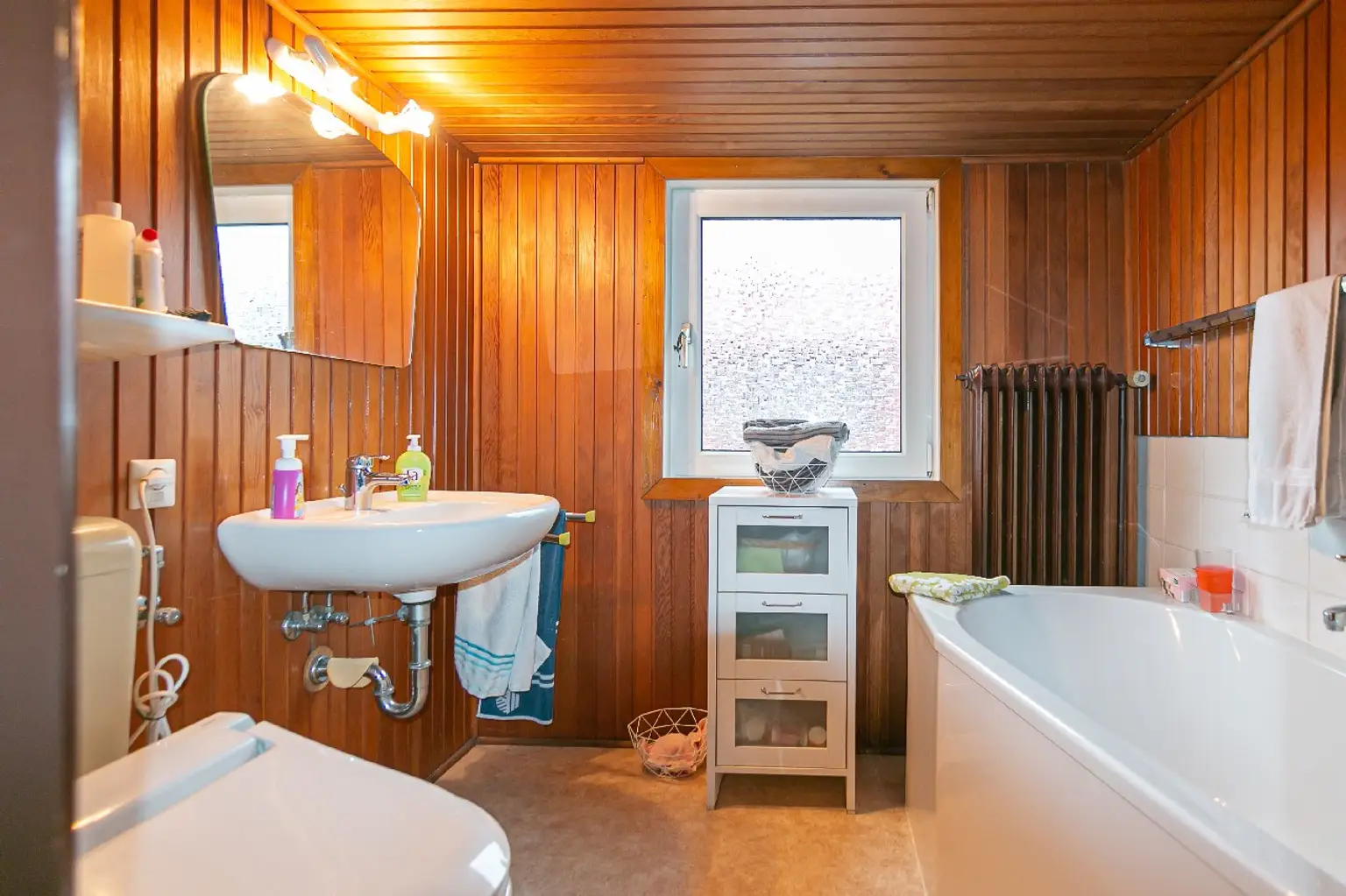 Wannenbad OG