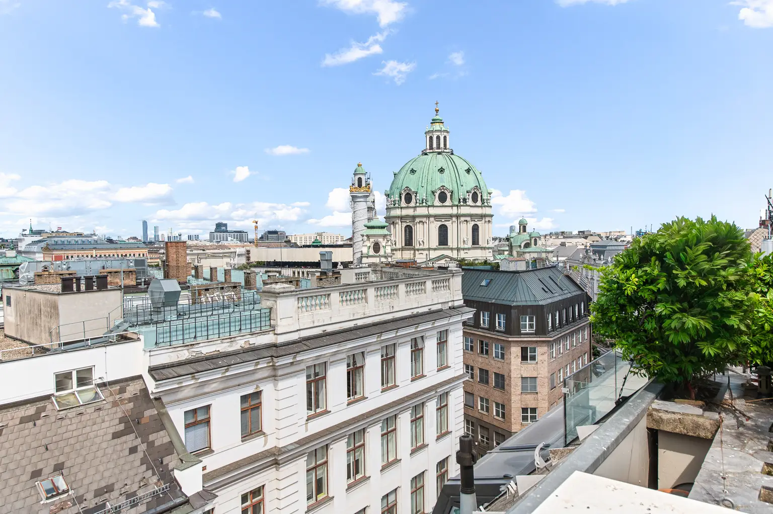 Exklusives Penthouse mit Dachgarten und Karlskirchenblick in Bestlage des 4. Wiener Gemeindebezirks