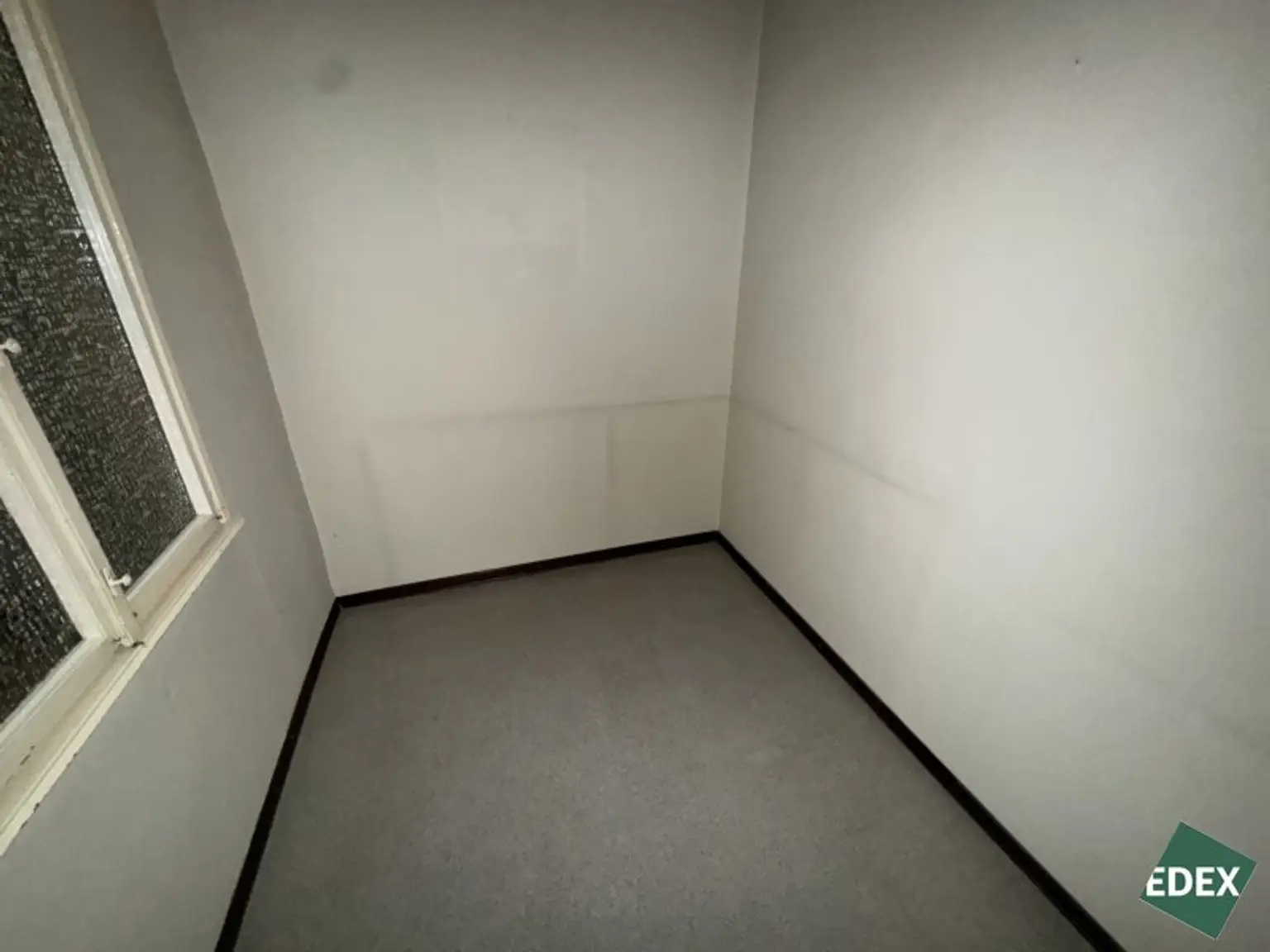 Wohnung mit Potential: Sanierungsbedürftige 3-Zimmer Wohnung am Währinger Gürtel - nähe U6