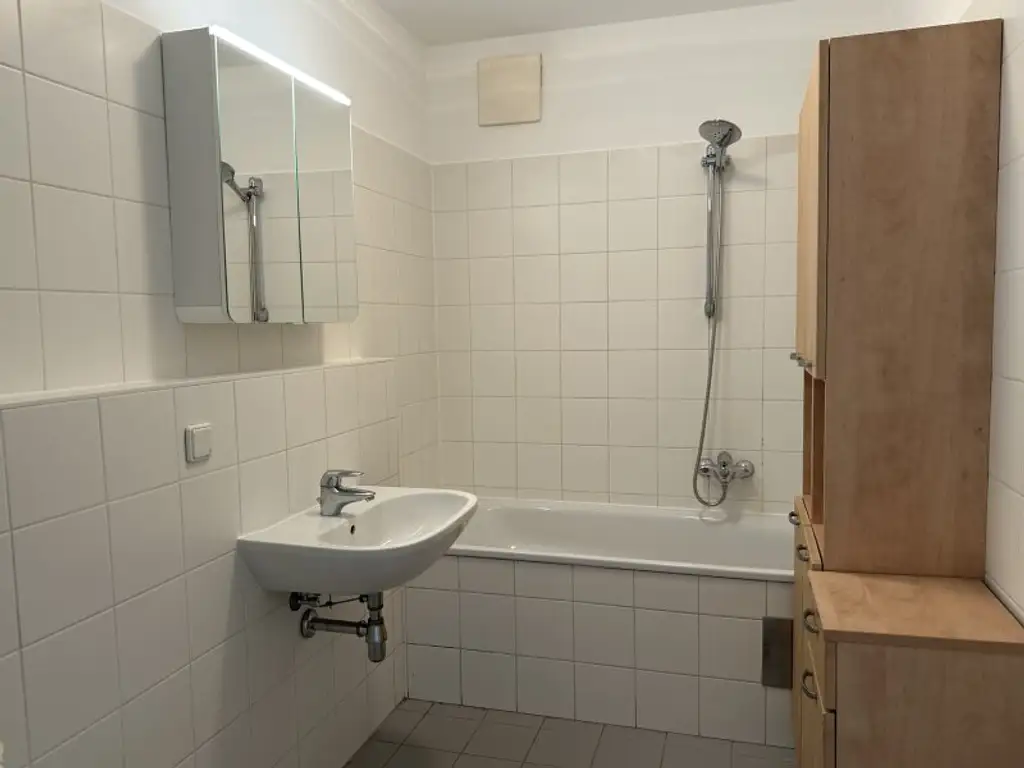 Charmante 3-Zimmer-Wohnung mit Balkon in 1140 Wien – Ihr neues Zuhause erwartet Sie!