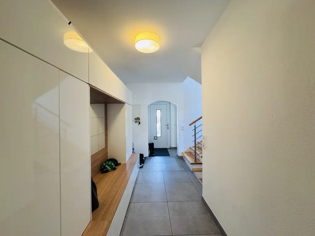 FAMILIENIDYLLE IN LEOPOLDAU – MODERNES EINFAMILIENHAUS NAHE U1