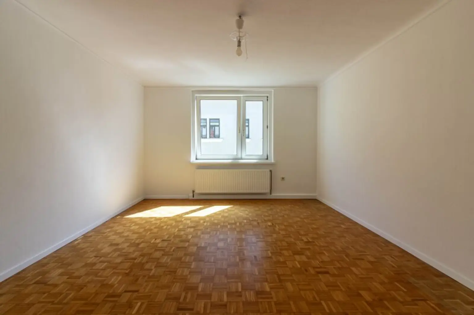 Himmel und Sonne im 5.OG - Nähe Wiedner Hauptstraße