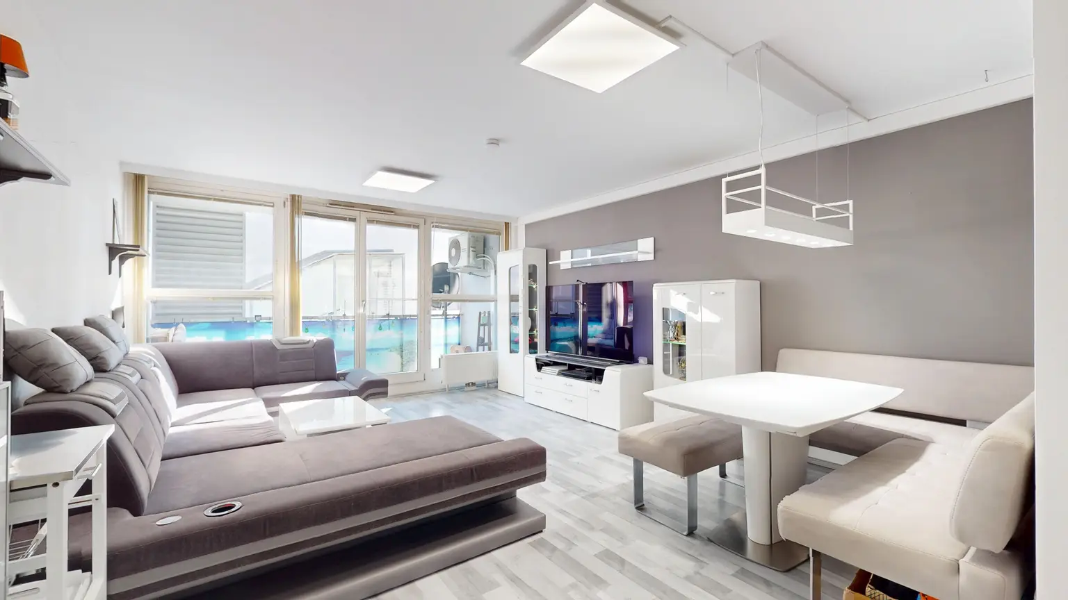 SONNIGES WOHNJUWEL: Moderne Familienwohnung mit Kahlenberg-Blick & Loggia in Stammersdorf