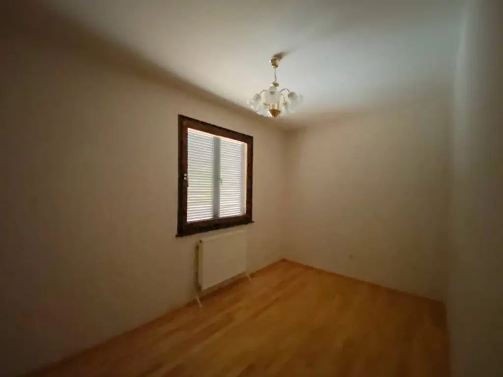HAUS zu SANIEREN mit GARTEN im Wienerwald