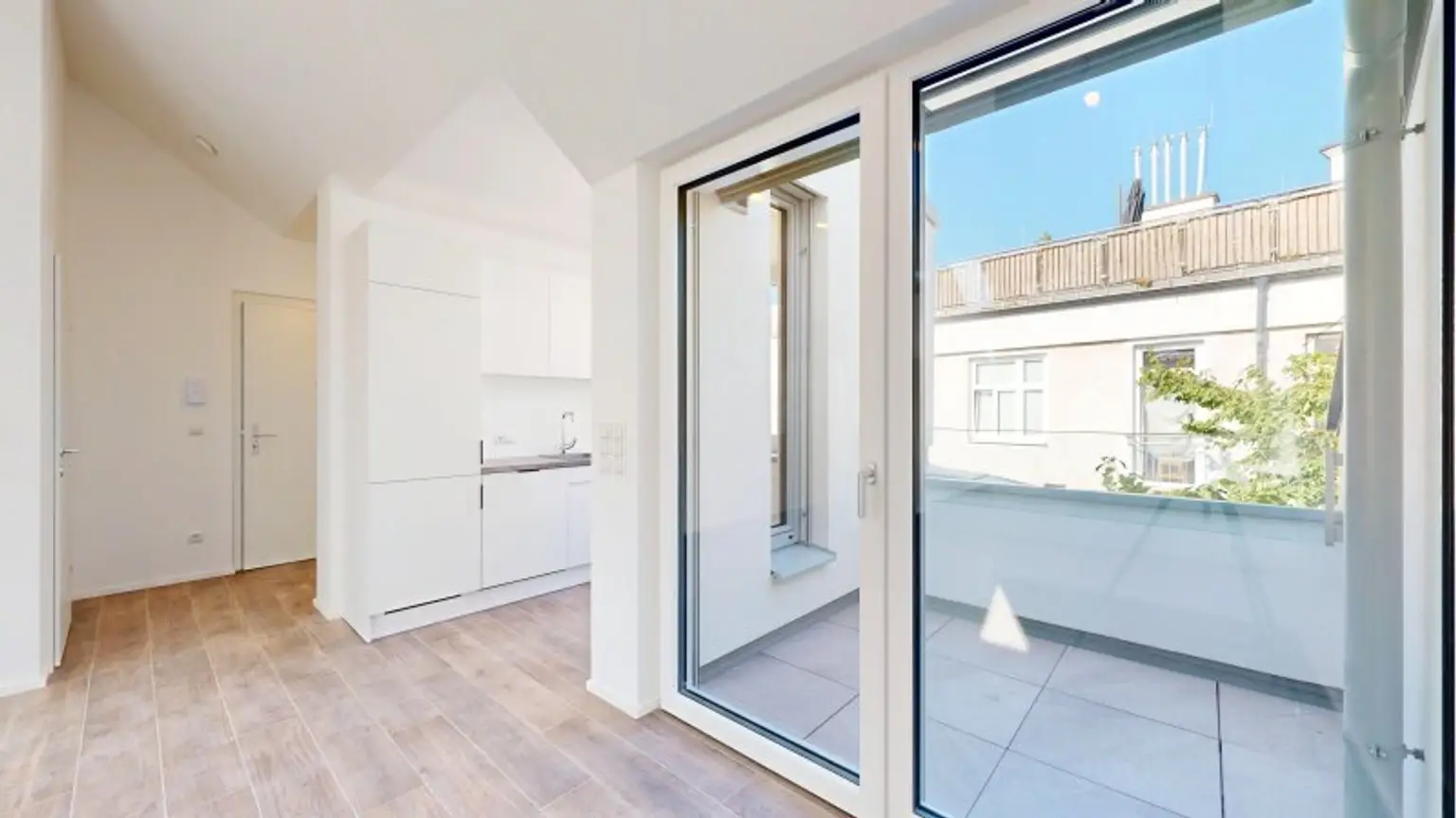 Moderne 2-Zimmer Dachgeschosswohnung | Terrasse | Klimaanlage | Nähe Café Hummel | Erstbezug