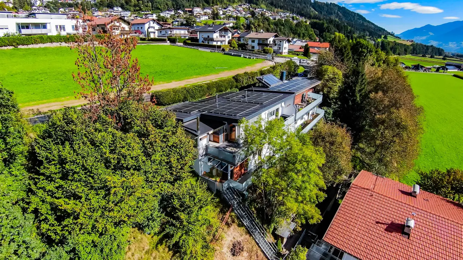 Fritzens: Doppelhaushälfte mit Terrasse, Freisitz & neuer PV-Anlage