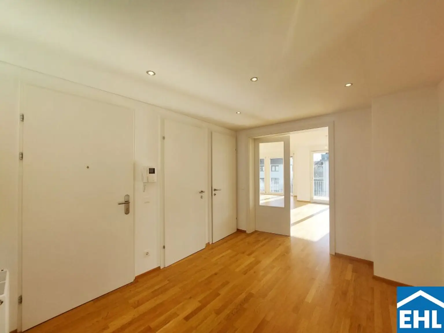 Großzügige 4 Zimmerwohnung mit Freiflächen am Kaasgraben