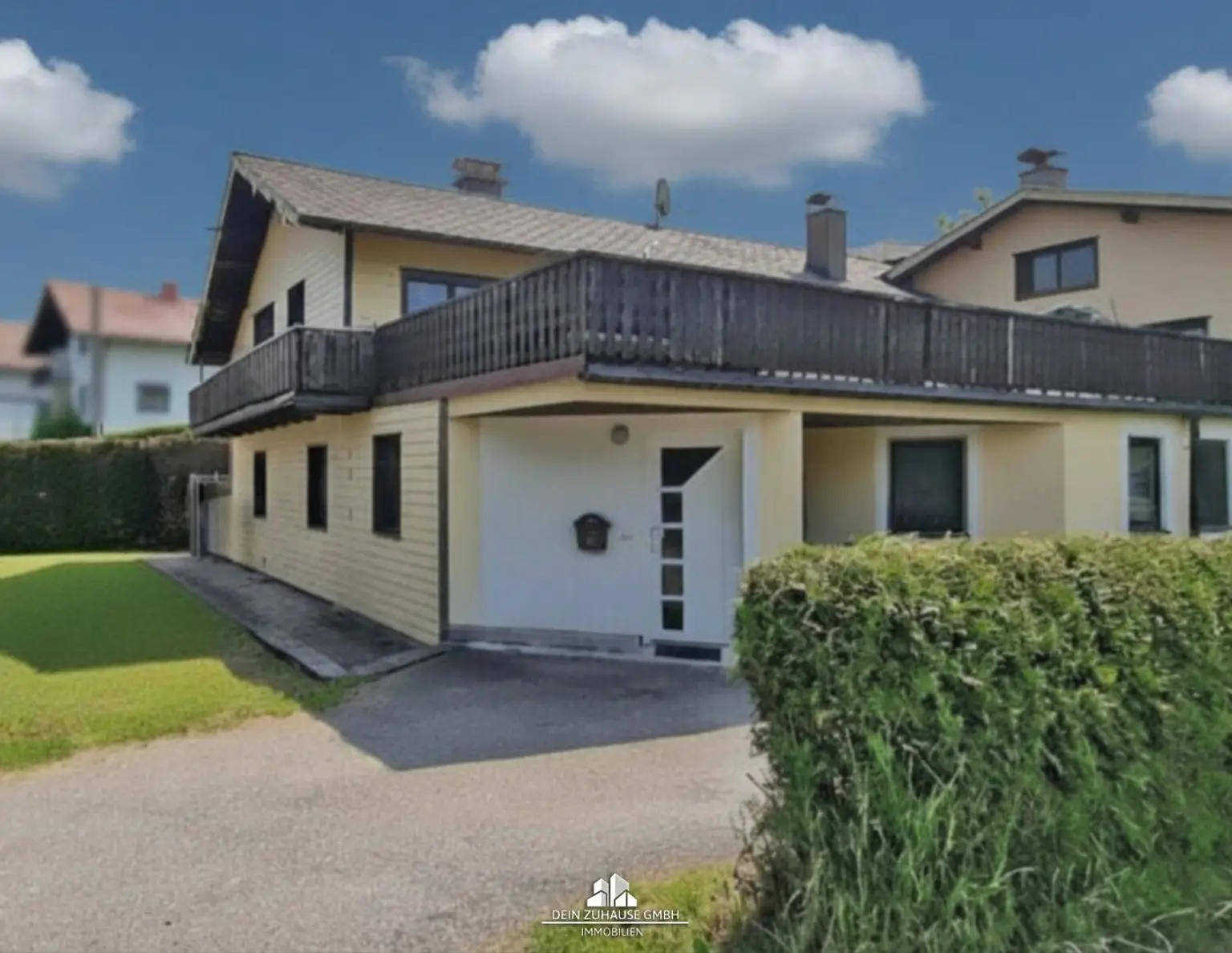 DEIN ZUHAUSE präsentiert: Wohngebäude in Vöcklamarkt als Investment mit ~ 5,3% Rendite