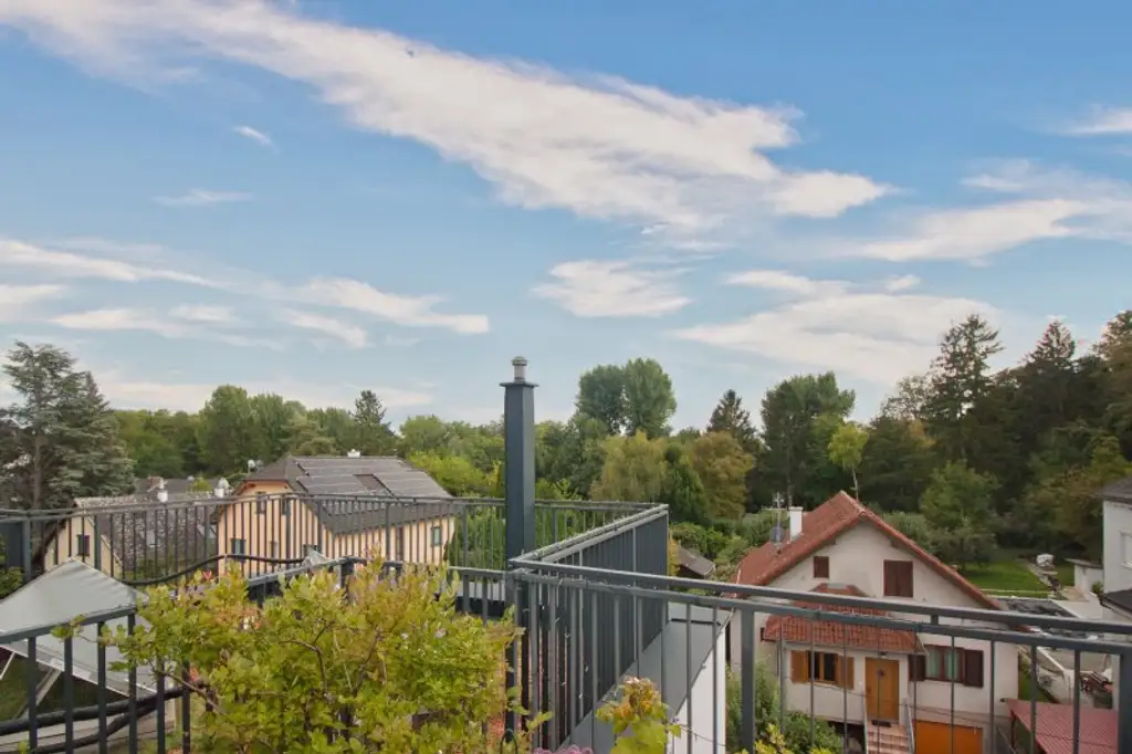 Exklusive 4-Zimmer Dachgeschosswohnung | private 39 m² Dachterrasse & Terrasse auf Wohnebene | Klimaanlage