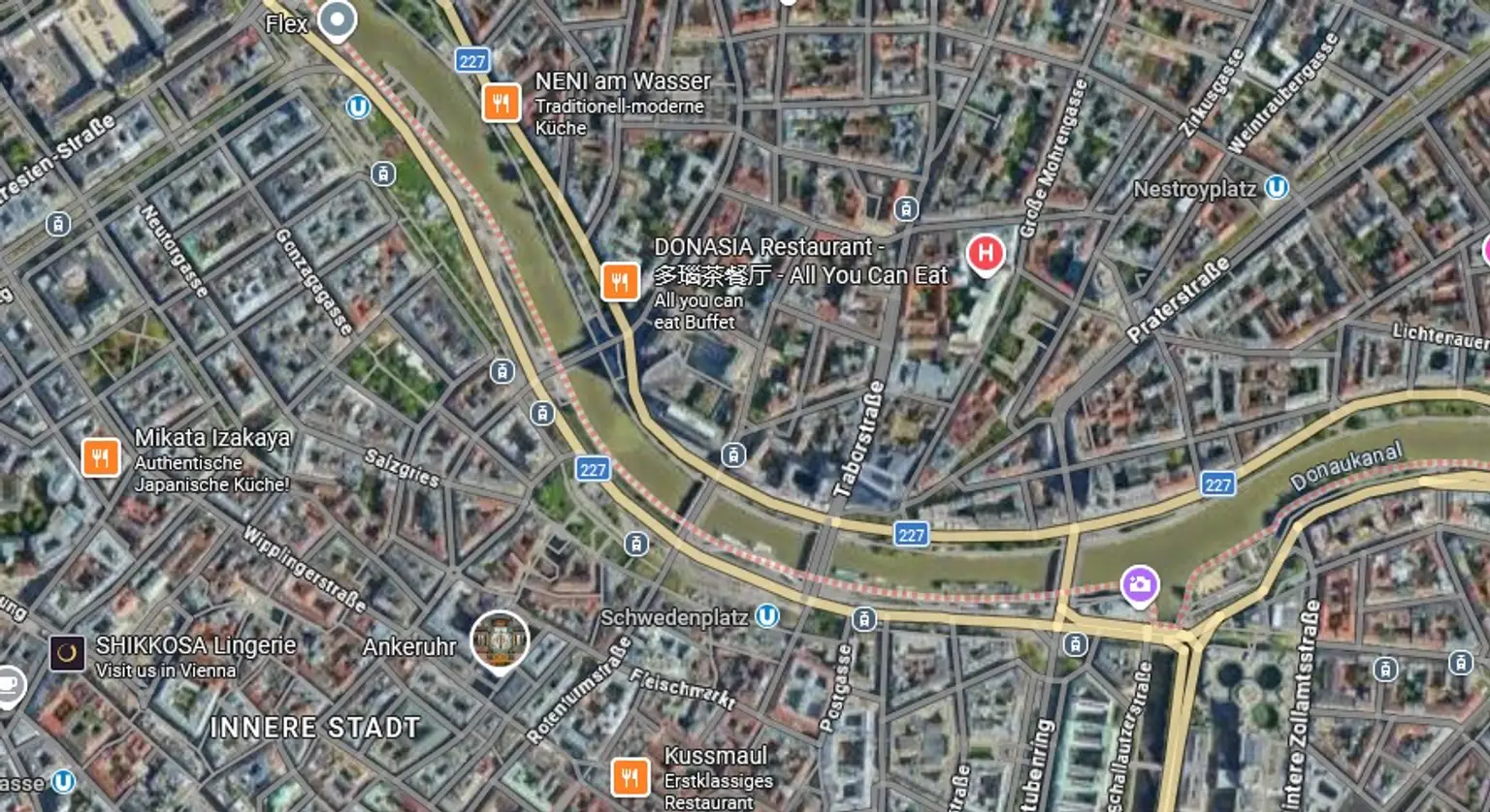 renovierungsbedürftige 3 Zimmerwohnung ~ 200 m² vom 1. Bezirk ~ Ruhelage