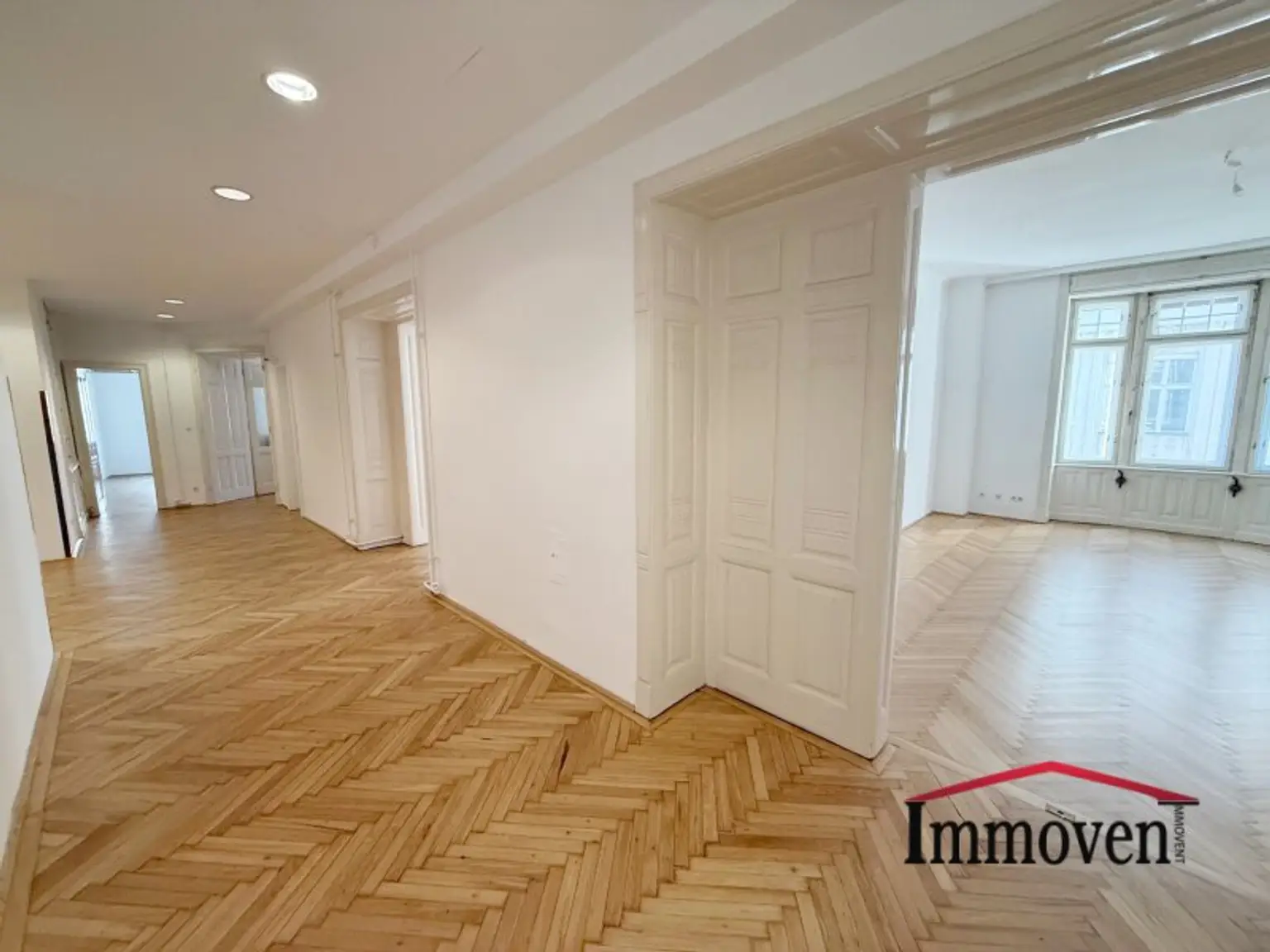 EXKLUSIVE LAGE:  Altbaubüro in der Weihburggasse!