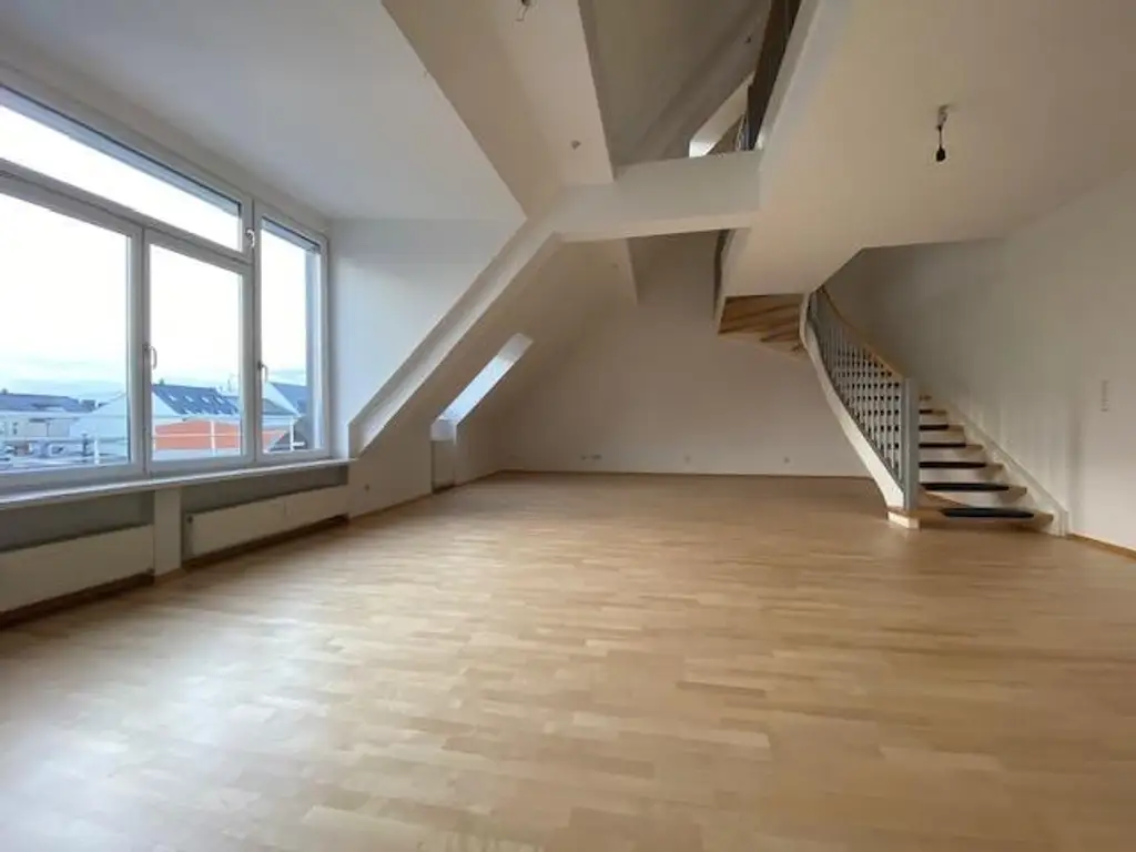 Traumhaftes 3-Zimmer-Penthouse mit großer Terrasse