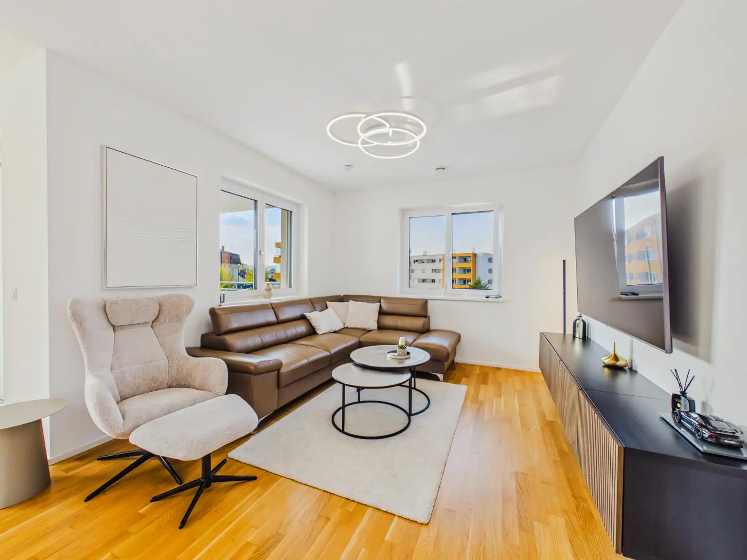 Wohn- und Essbereich 9