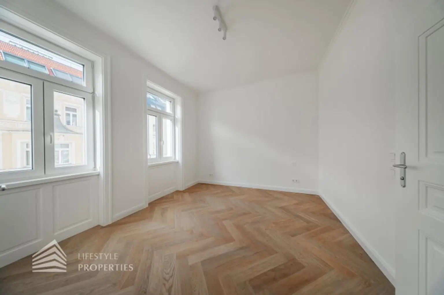 Heller 4-Zimmer Erstbezug mit Balkon, Nähe Meiselmarkt