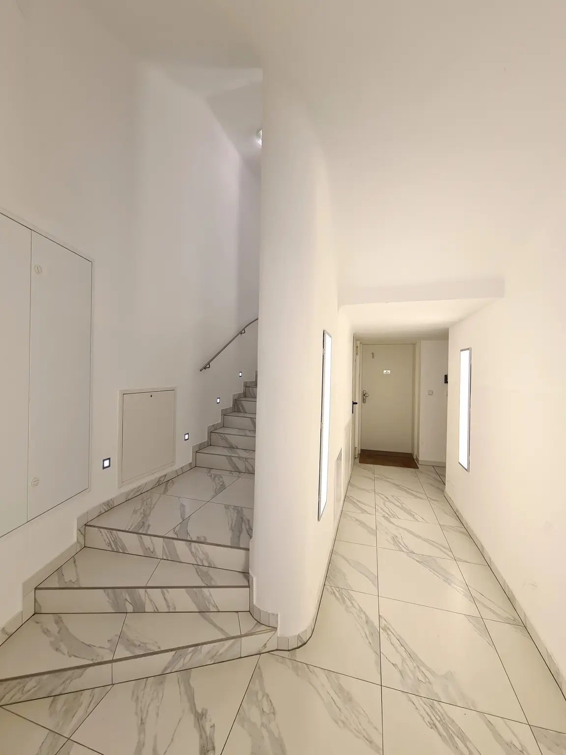Exklusives Wohnen am Rosarium in Baden bei Wien – Lichtdurchflutete Dachgeschoss-Maisonette
