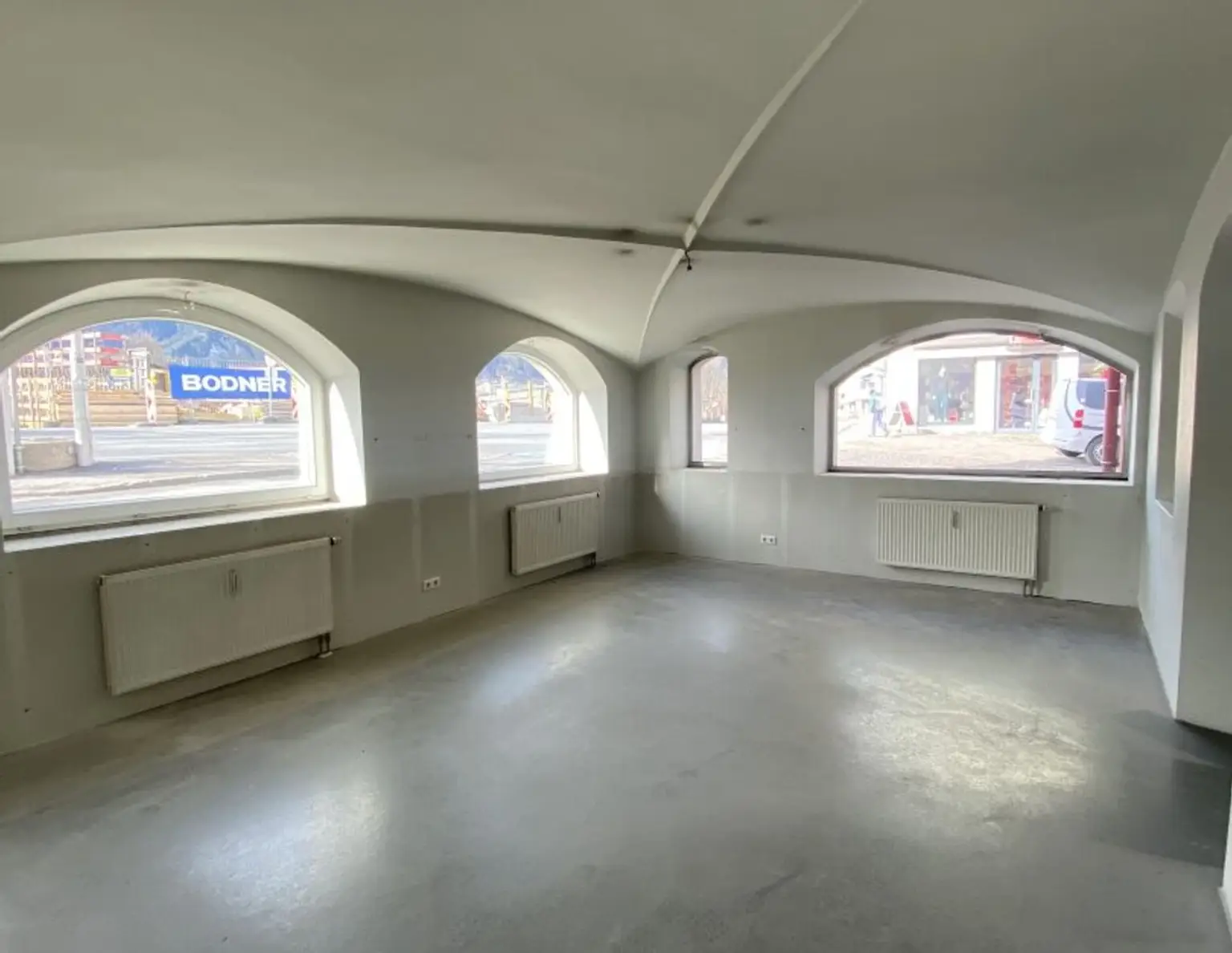 Paketverkauf: Gewerbe-Investment im Herzen von Schwaz
