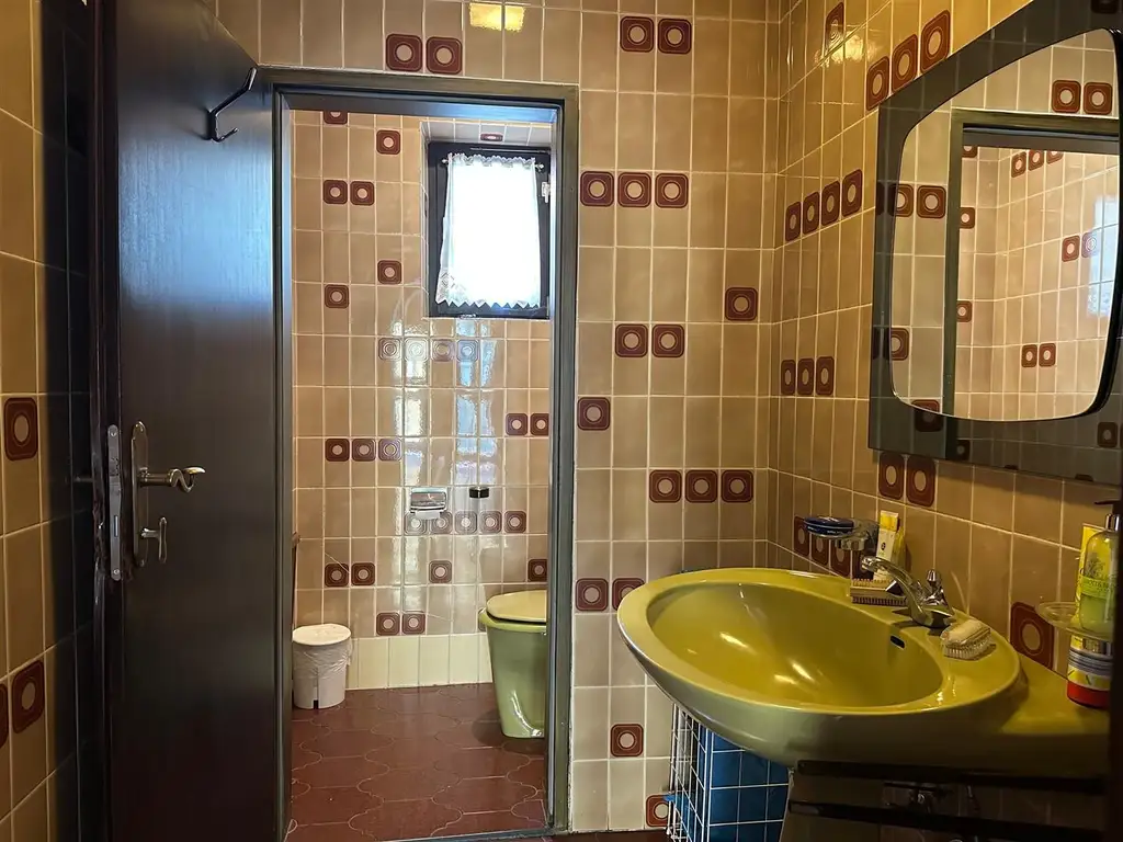 Büro-, oder  Praxisräumlichkeiten  - auch teilbar