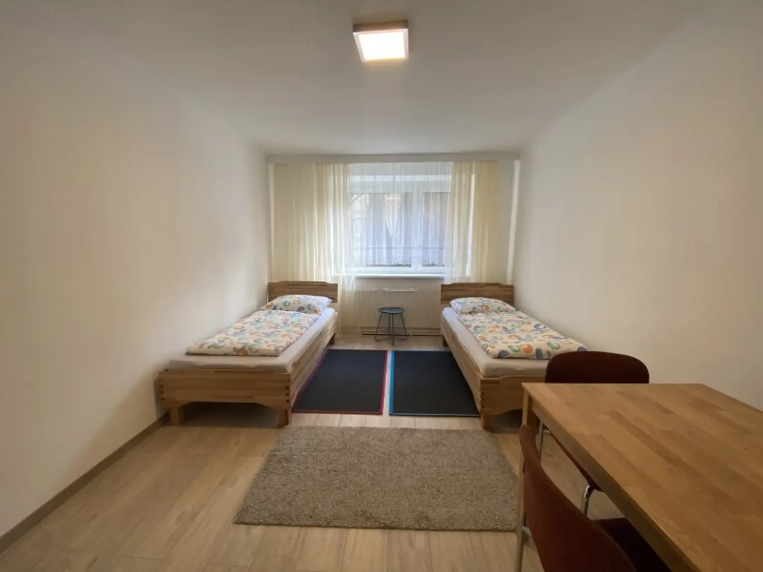 Zentrale 4-Zimmer-Wohnung nahe Mariahilfer Straße – 2 ruhige hofseitige Schlafzimmer & Top-Anbindung (U3/U6/U4)