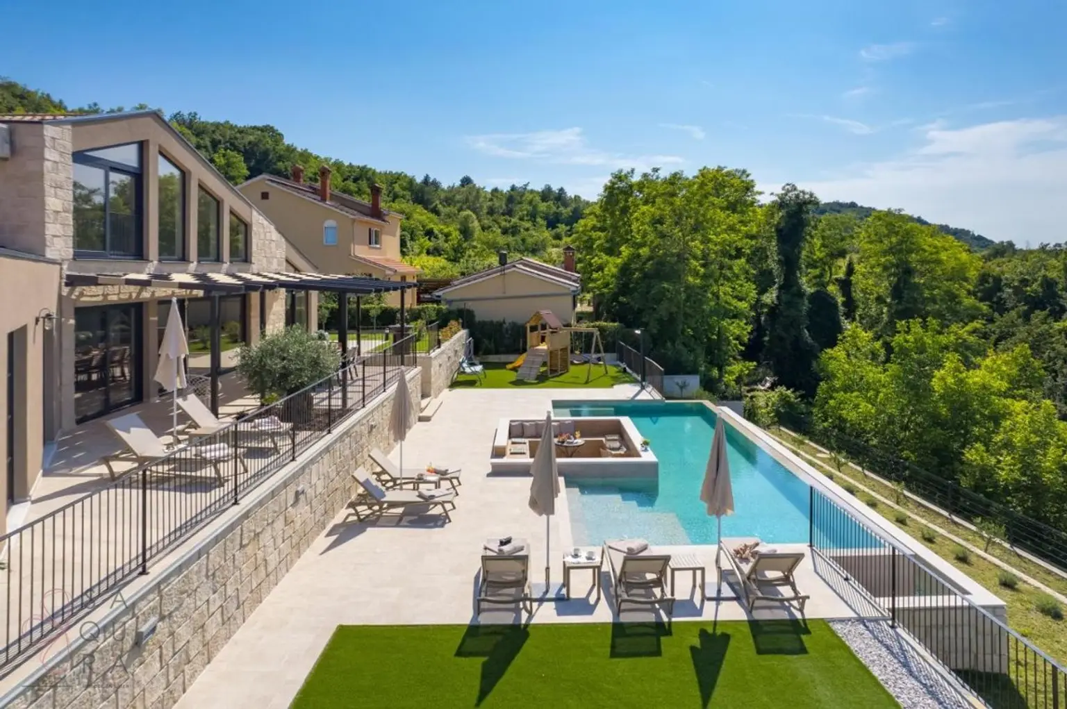 Mediterraner Rückzugsort mit Investitionspotenzial – Ihre Traumvilla in Kascerga