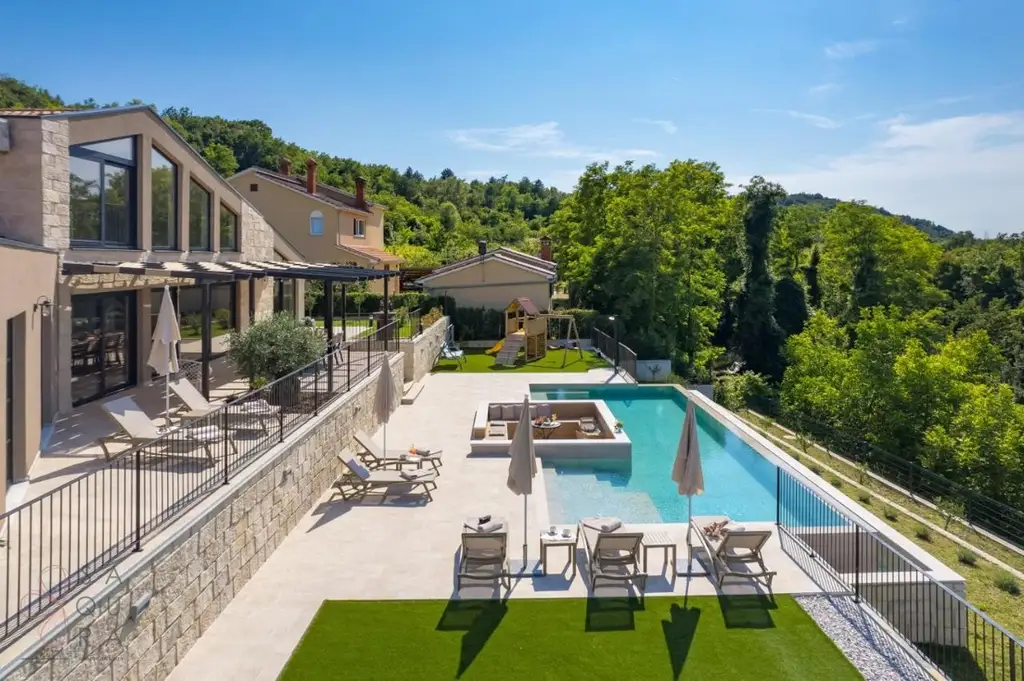 Mediterraner Rückzugsort mit Investitionspotenzial – Ihre Traumvilla in Kascerga
