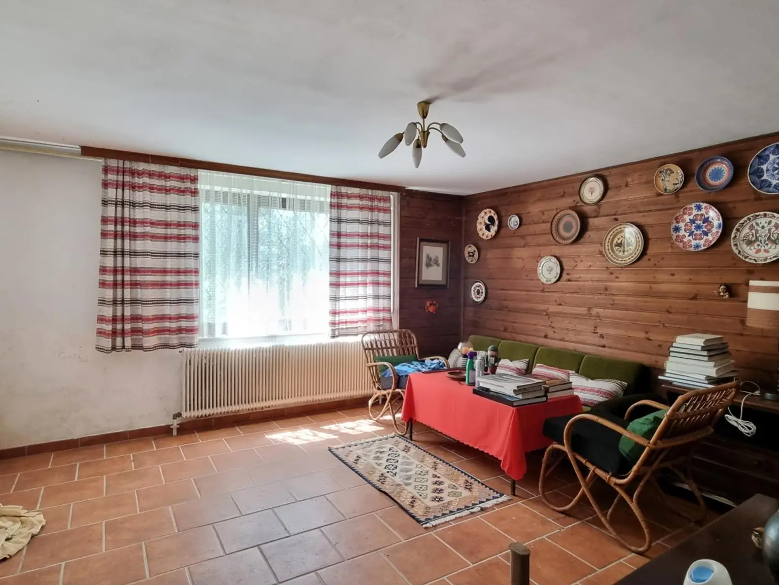 TRAUMHAFT SCHÖNES GRUNDSTÜCK MIT RENOVIERUNGSBEDÜRFTIGEM HAUS