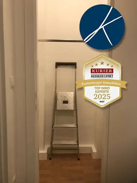 Ab 1. November: Nibelungenviertel - Helle Singlewohnung im 4. Liftstock Nähe Schmelz