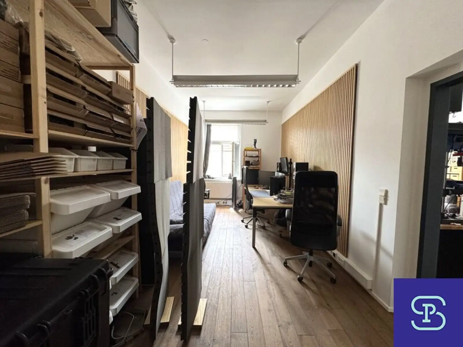 Naschmarkt-Nähe: Renoviertes 167m² Büro mit Garage, Balkon und Lift - 1050 Wien