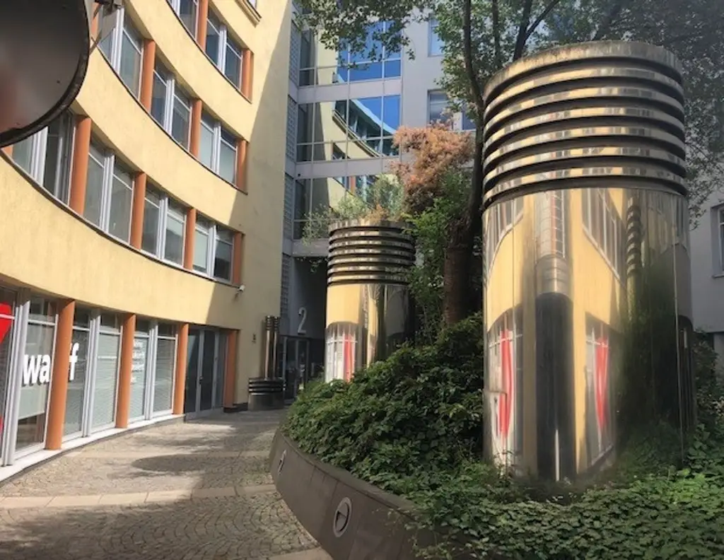 Büro im Pharos Haus mit Terrasse zu mieten