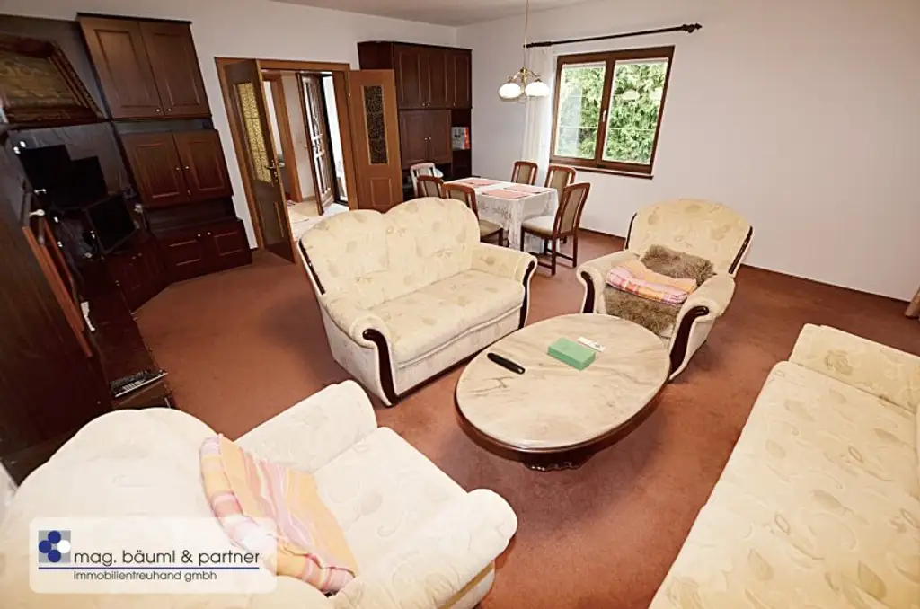 EIN HAUS FÜR ZWEI FAMILIEN  ODER  ZWEI GENERATIONEN