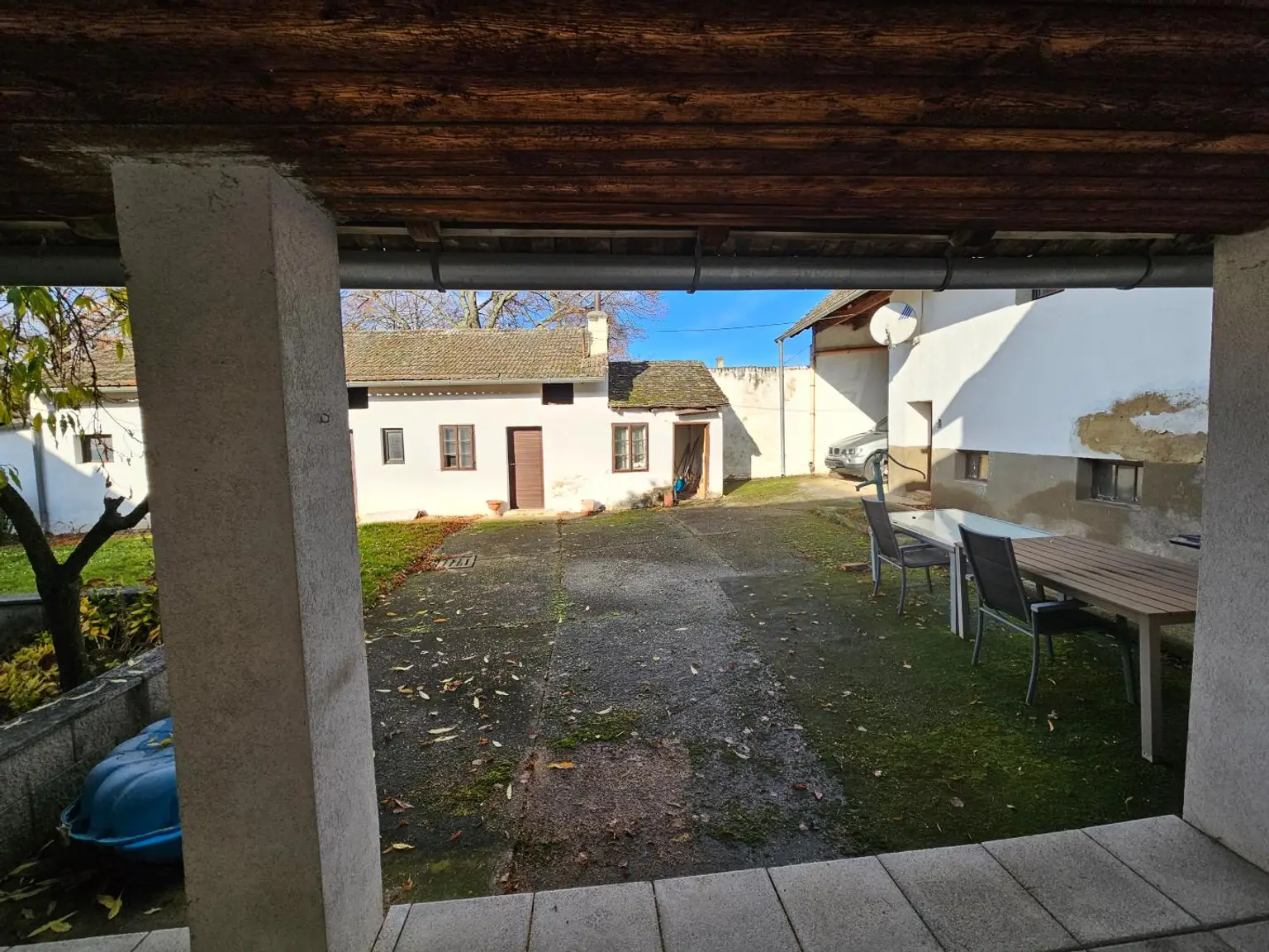 Gepflegtes Haus mit Stadel und Nebenräumen