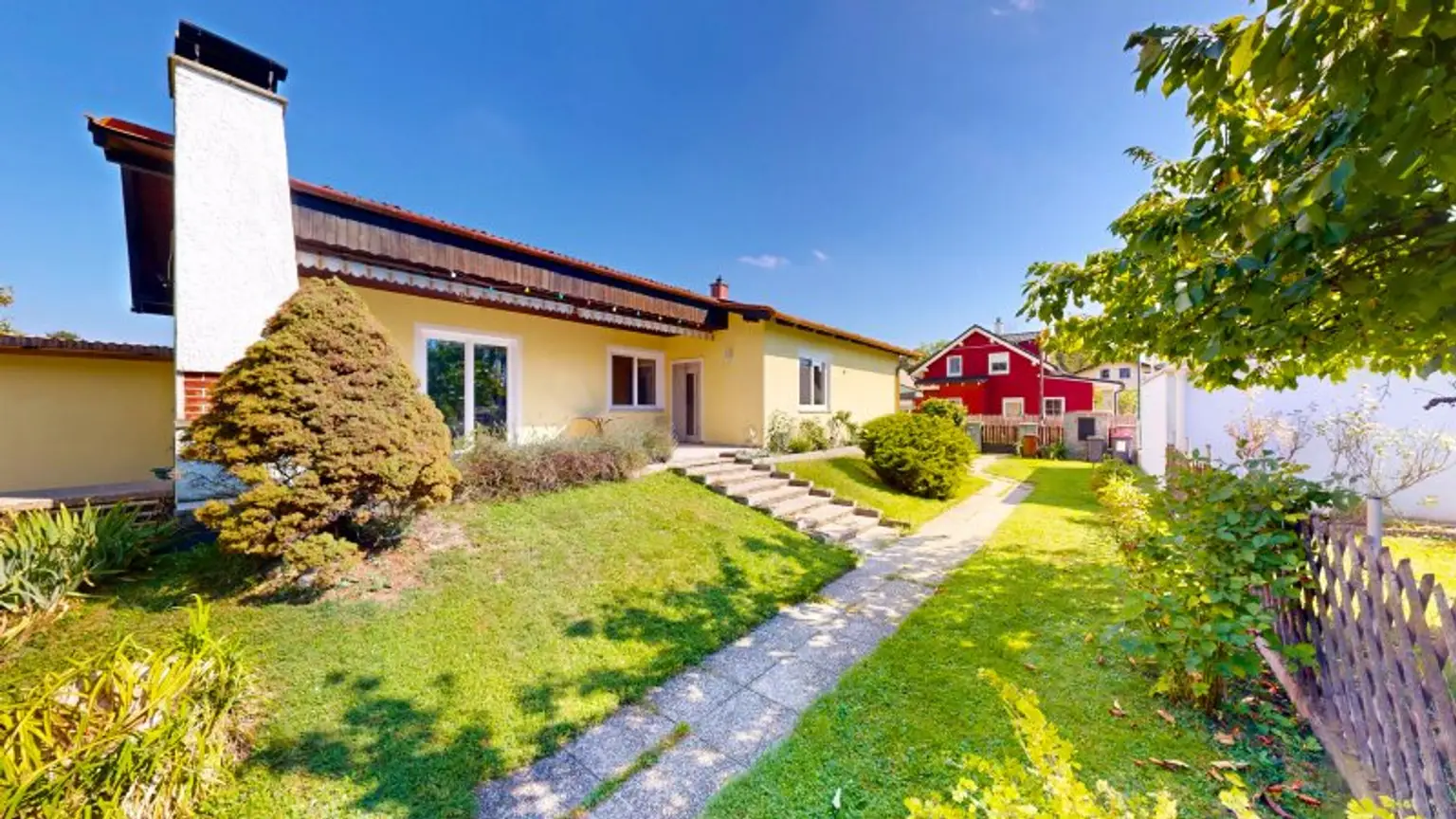 Hinreißender Bungalow mit großem Garten und Entwicklungspotential | 3 Zimmer | Terrasse