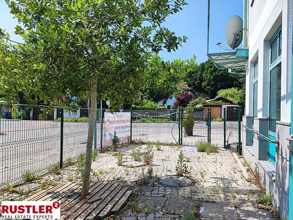 Präsenz an der Hauptstraße – großzügiges Geschäftslokal auf zwei Ebenen