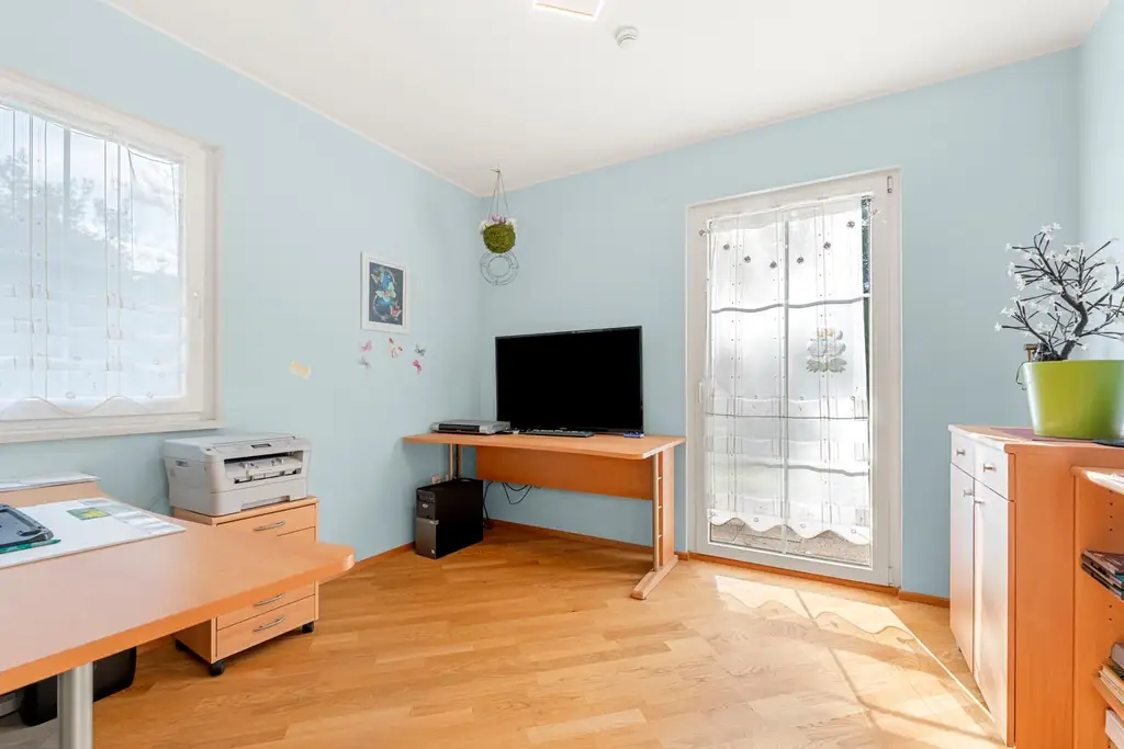 Schönes Einfamilienhaus mit großem Garten und guter Anbindung in Gmünd