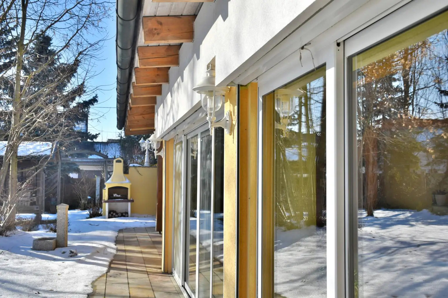 Wintergarten mit Pool