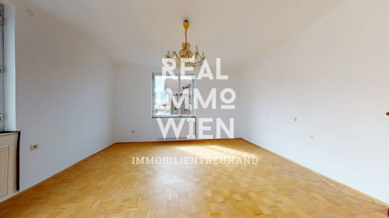 Sehr schönes Einfamilienhaus mit großen Garten im 23. Bezirk!!! 360° - 3D Besichtigung!!!