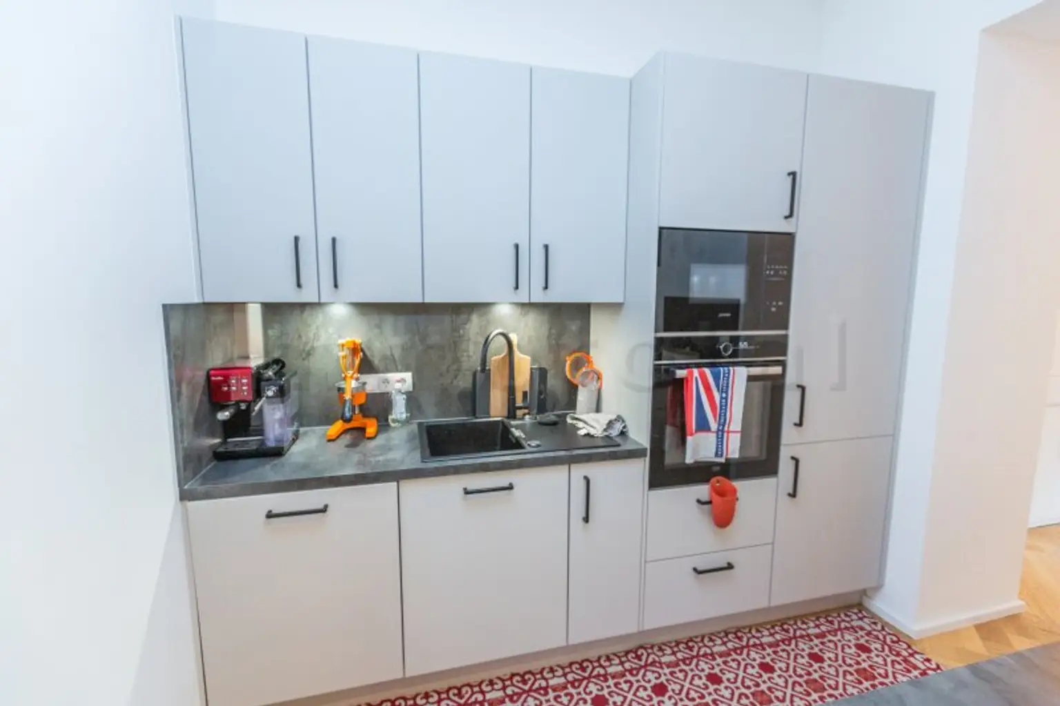 Fasanviertel: Moderne 3-Zimmer-Wohnung mit 2 Bädern und 21 m2 Südloggia, Erstbezug 2024