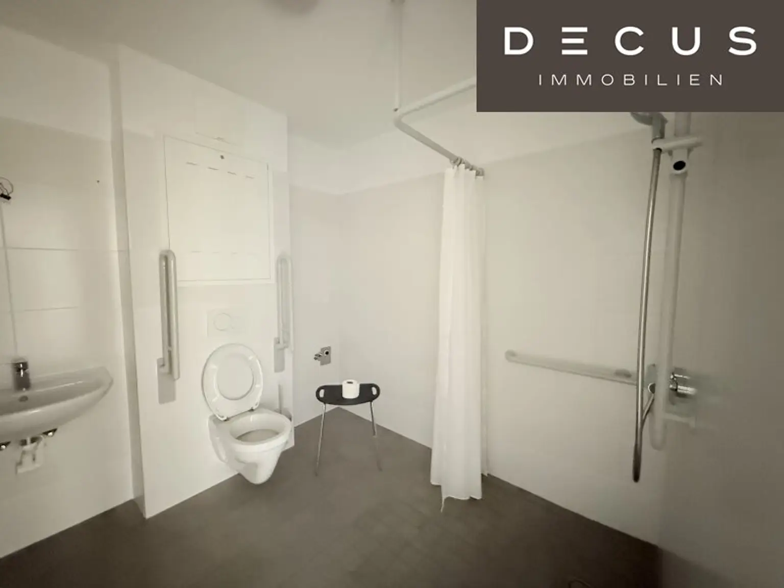 | 1. MONAT MIETZINSFREI | BETREUTES WOHNEN | AB SOFORT | ZENTRUM BADEN | 2 ZIMMER | FÜR PERSONEN ÜBER 60 JAHREN