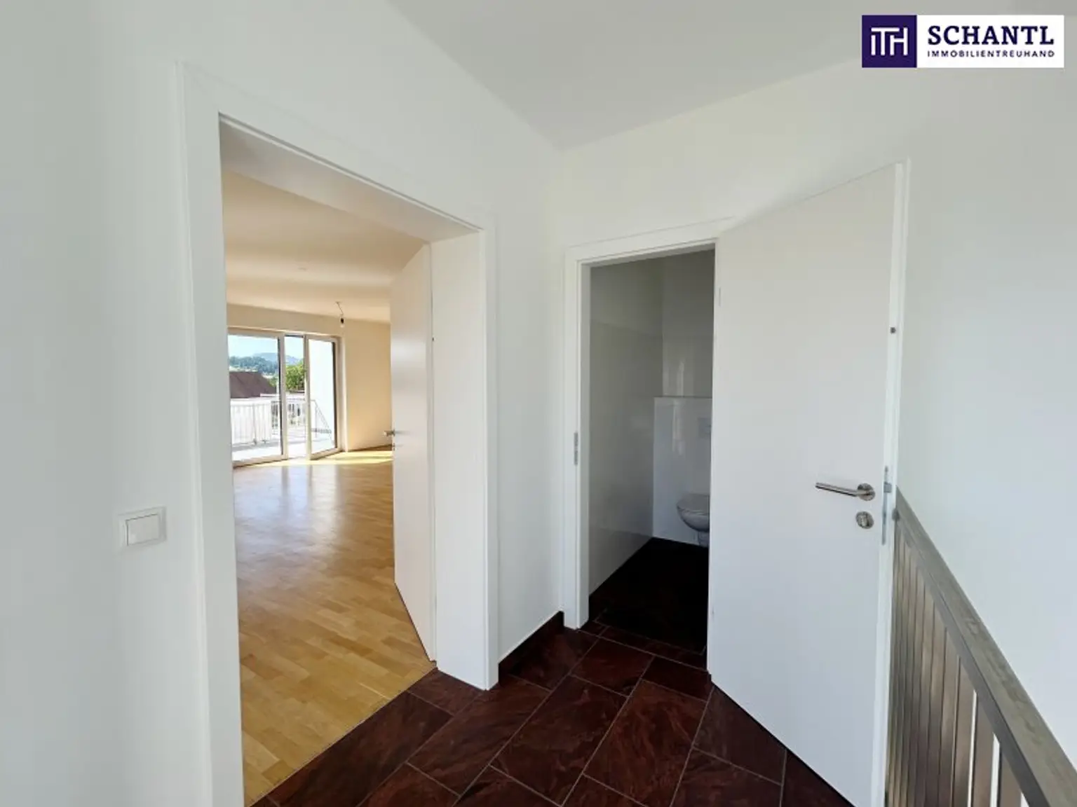 Modernes DOPPELHAUS mitten in den West-Steirischen WEINBERGEN - mit DOPPELGARAGE, GARTEN, TERRASSE & DACHTERRASSE!