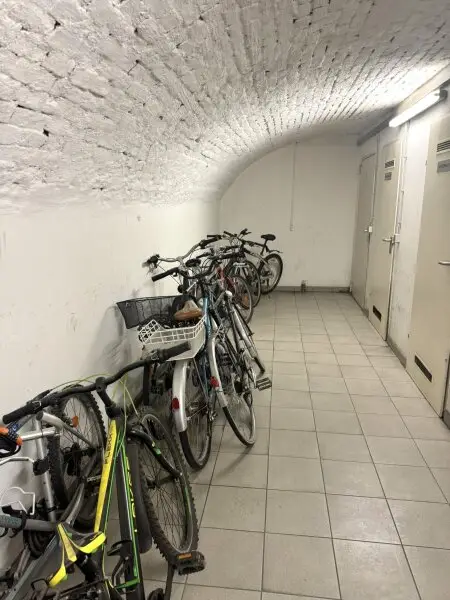 5-ZIMMER-DACHGESCHOSSWOHNUNG MIT GARAGENPLATZ